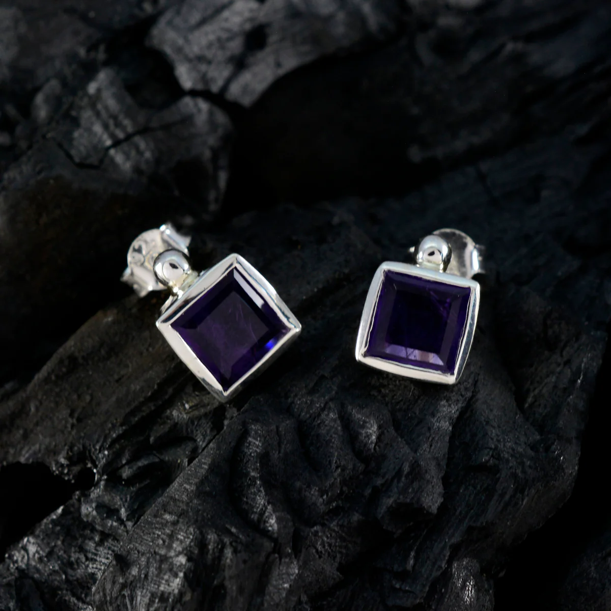 Amethyst French Teresa Solitaire Stud Purple Silver Earring - Image 2