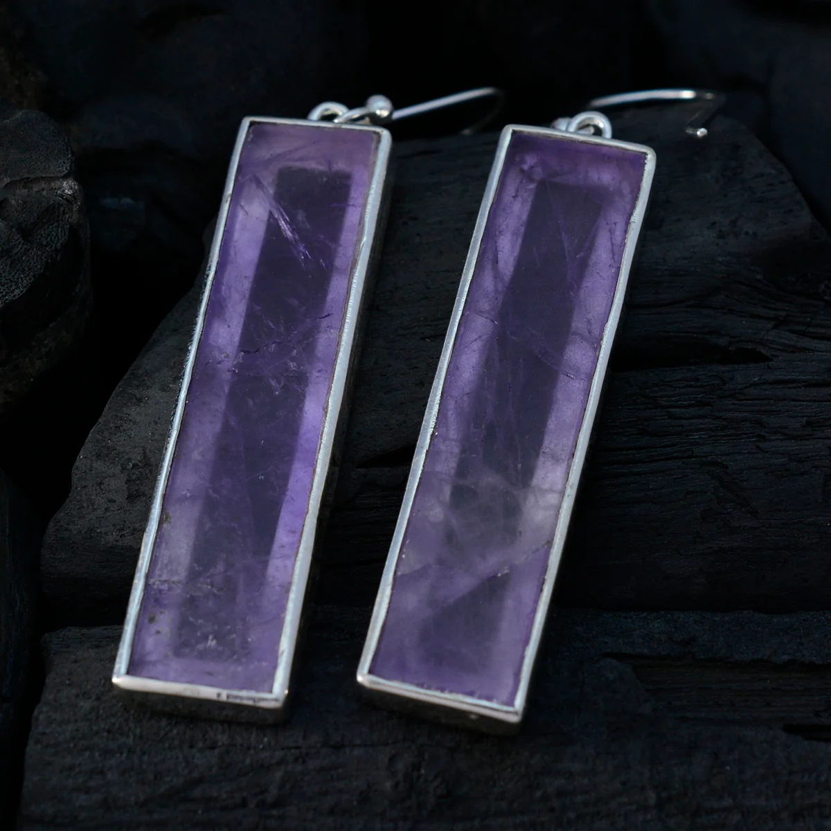 Amethyst Latin American Mia Solitaire Dangle Purple Sterling Silver Earring - Image 2