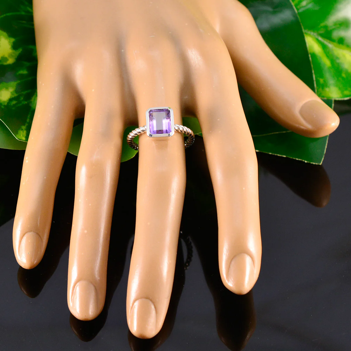 Amethyst Solitaire German Silver Purple Gems Featherlight Graceful Ring Jewelry - Image 5