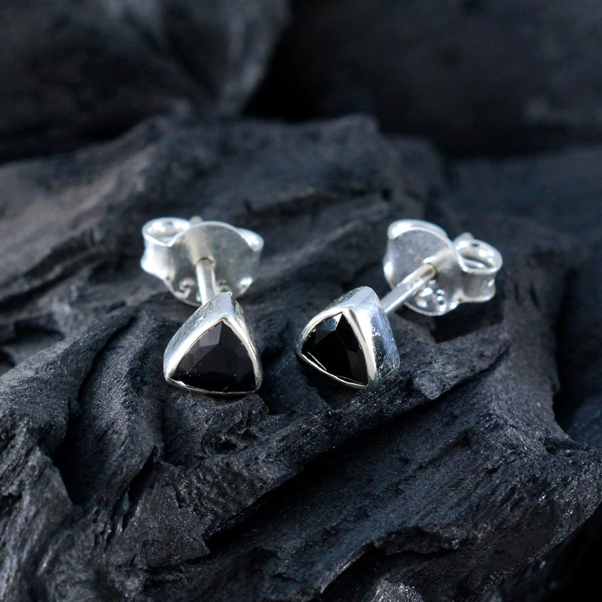 Black Onyx American María Solitaire Stud Black 925 Silver Earring - Image 3