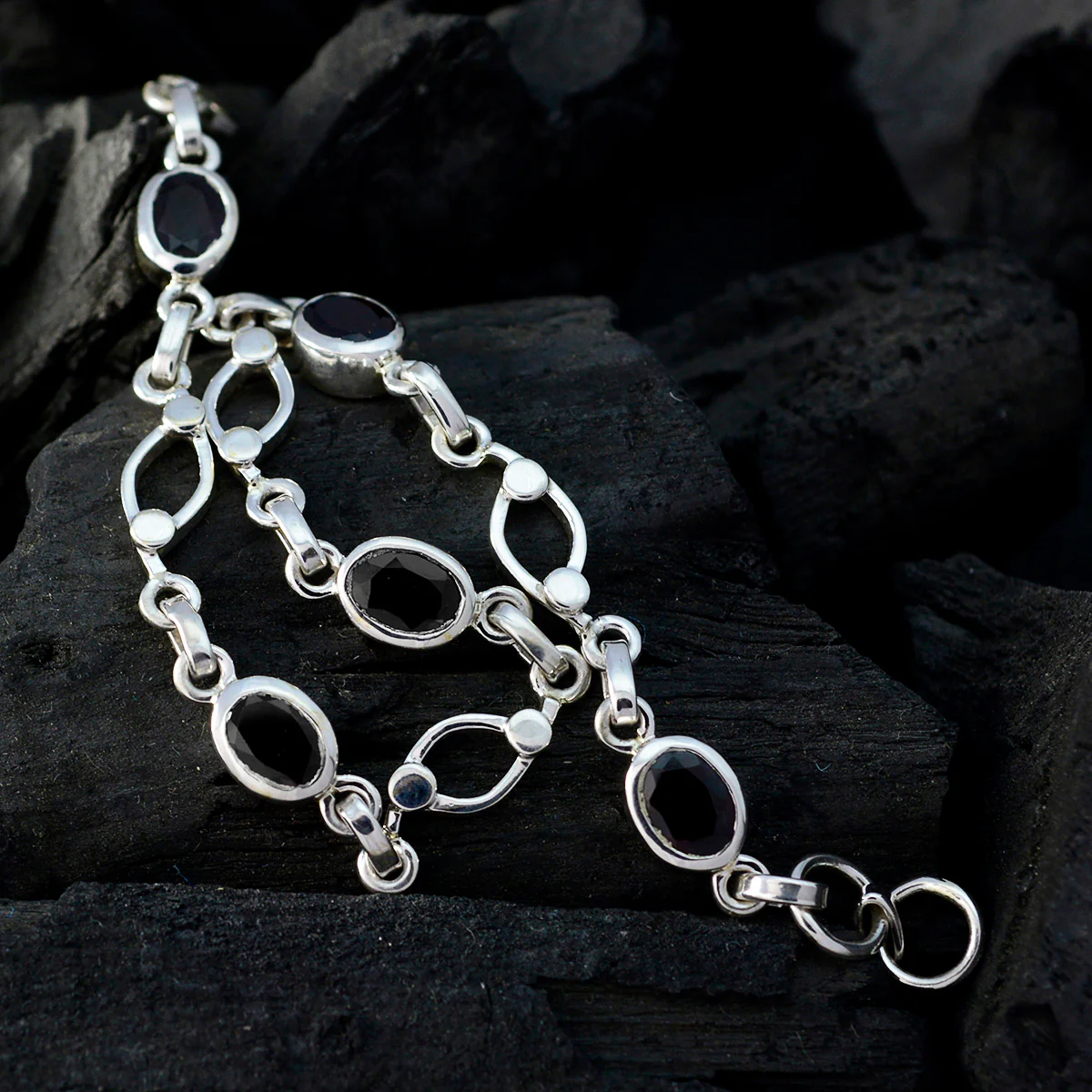 Black Onyx Christmas Jumper Day Dainty Black Sterling Silver Links Bracelet - Image 4
