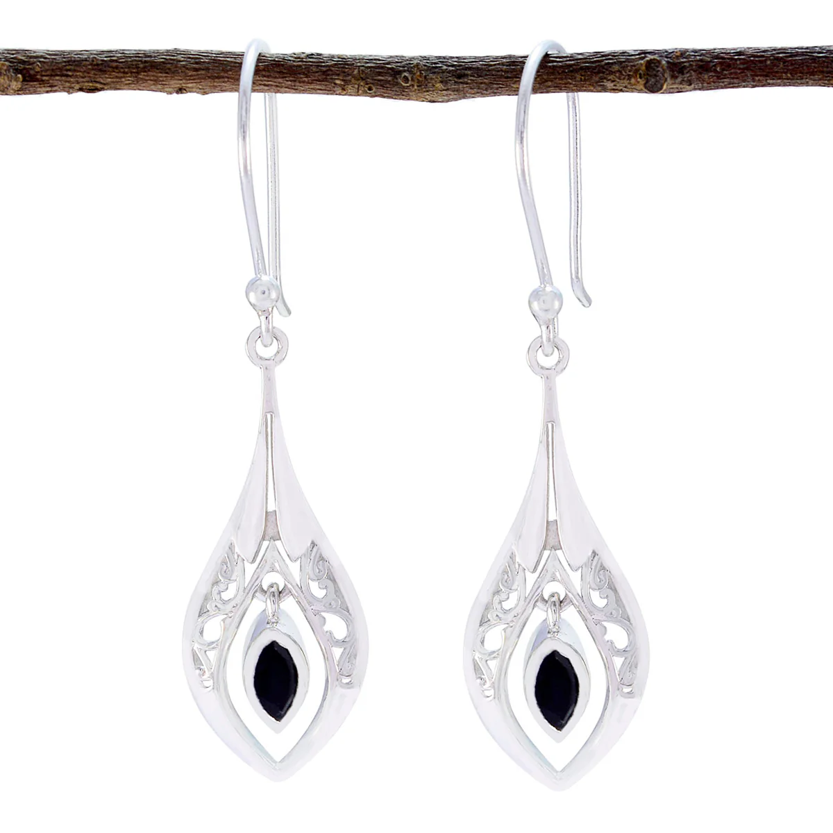 Black Onyx Moroccan Sarah Solitaire Dangle Black 92.5 Silver Earring