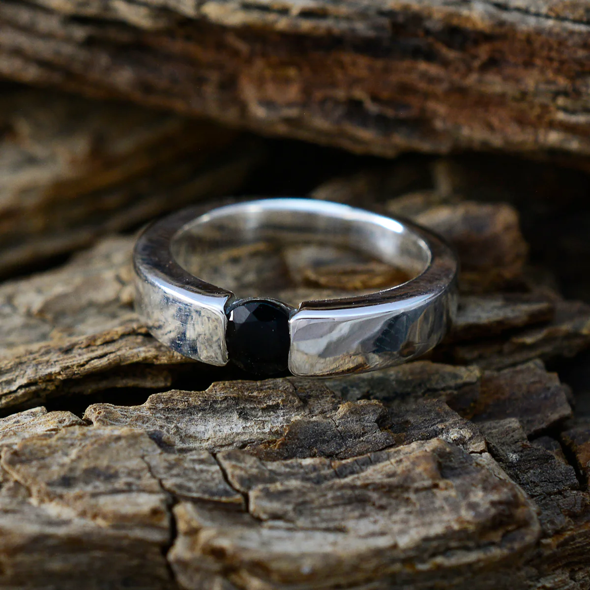 Black Onyx Solitaire American 925 Sterling Silver Black Gemstone Whisper-thin Modern Thumb Ring Jewellery - Image 3