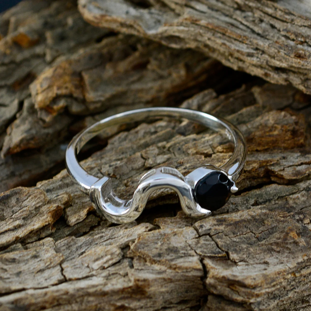 Black Onyx Solitaire American Silver Black Gemstone Whisper-thin Graceful Ring Jewelry - Image 3