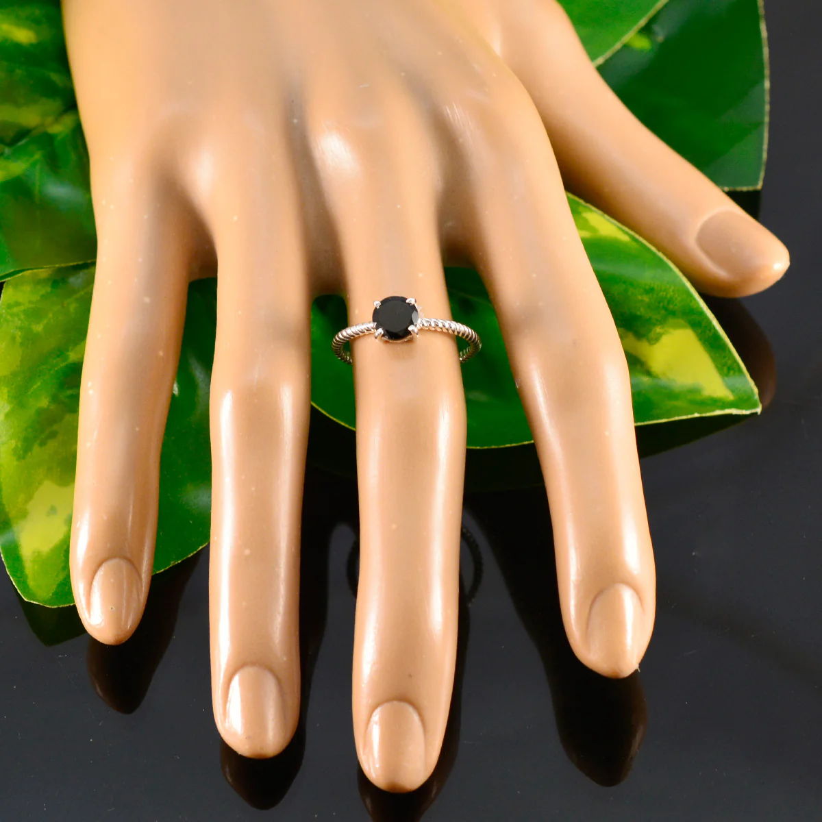Black Onyx Solitaire Korean 92.5 Silver Black Gems Delicate Twist Ring Jewellery - Image 5