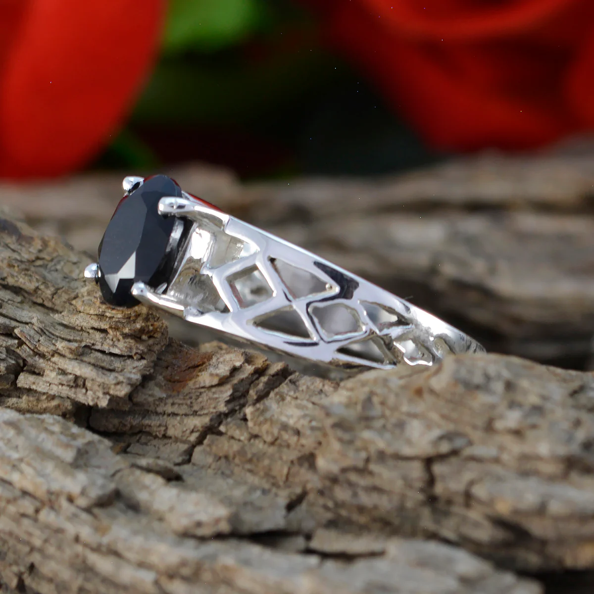 Black Onyx Solitaire Latin American 925 Sterling Silver Black Gemstone Featherlight Rope-Wire Ring Jewelry - Image 3