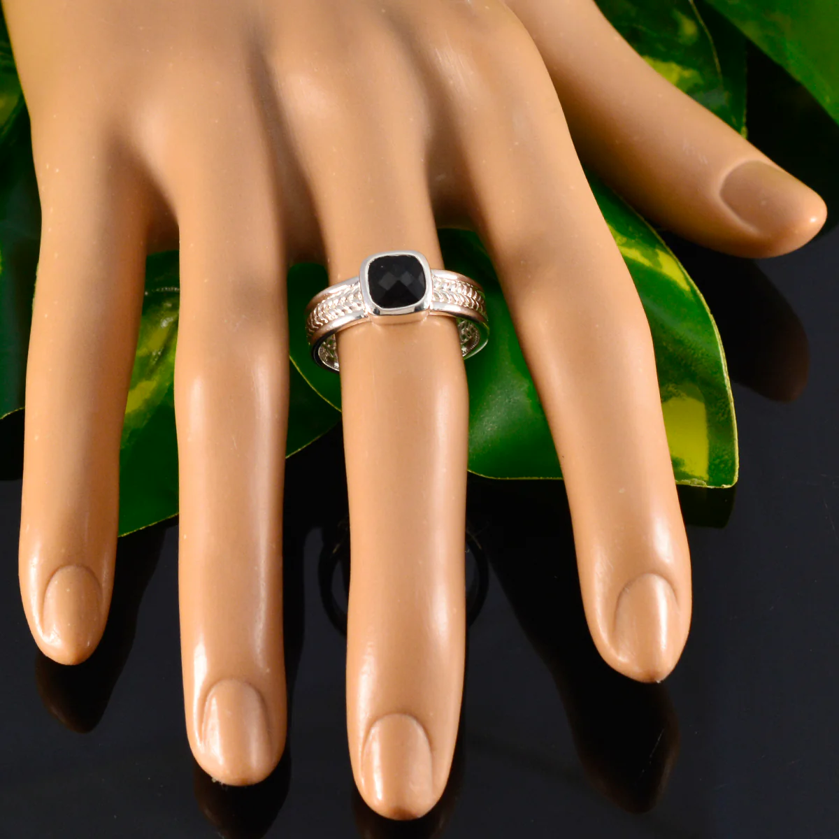 Black Onyx Solitaire Mexican Silver Black Gemstone Mid-weight Rope-Wire Band Jewellery - Image 5