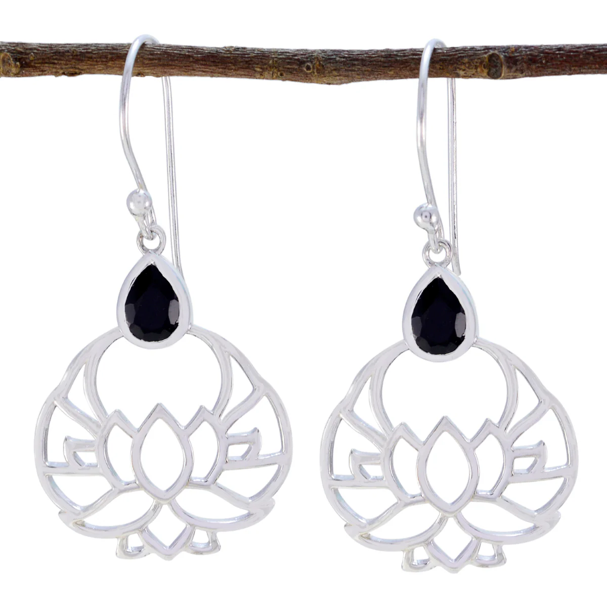 Black Onyx Spanish Jiwoo Solitaire Dangle Black 925 Sterling Silver Earring