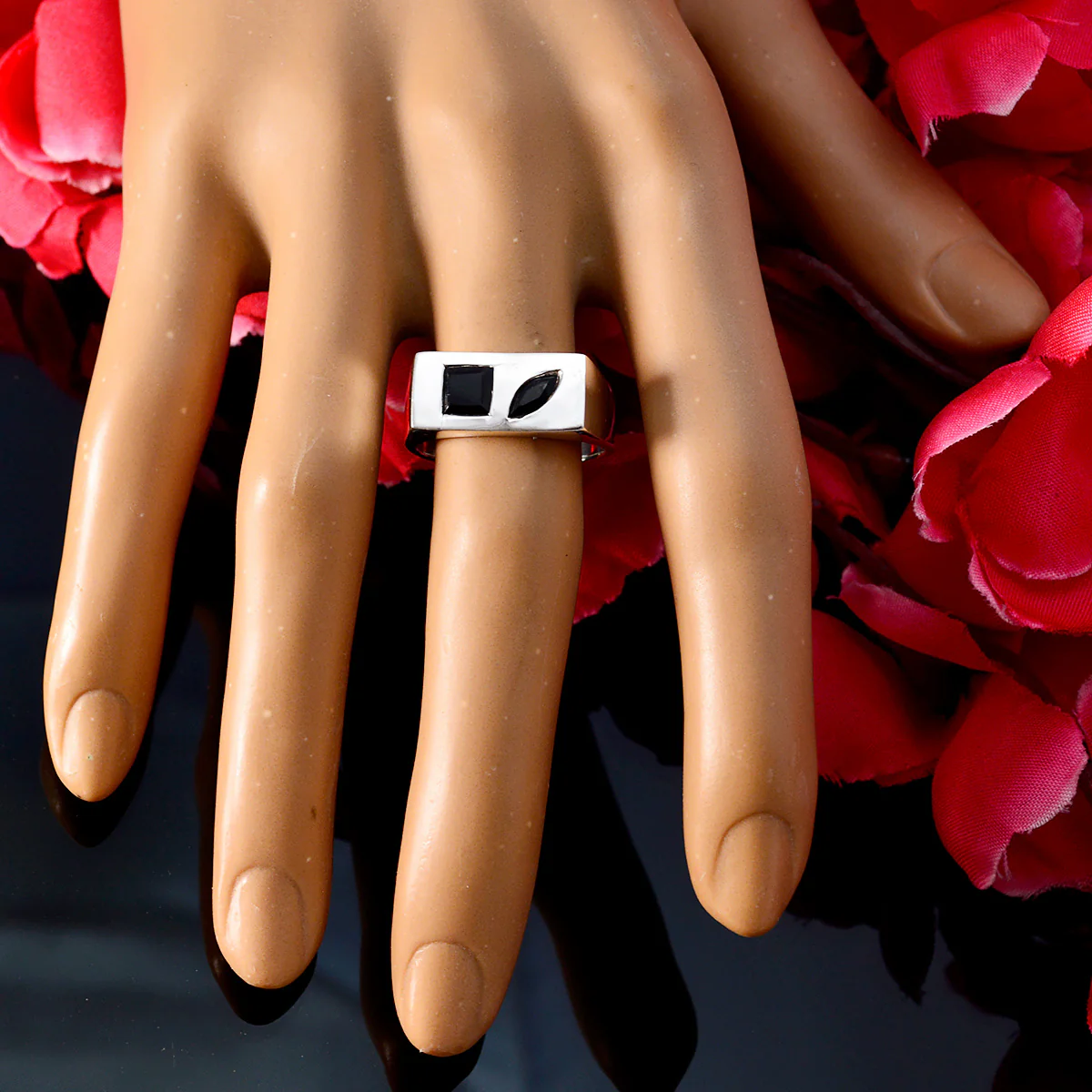 Black Onyx Toi et Moi German Sterling Silver Black Gemstone Tiny Boho Ring Jewelry - Image 6
