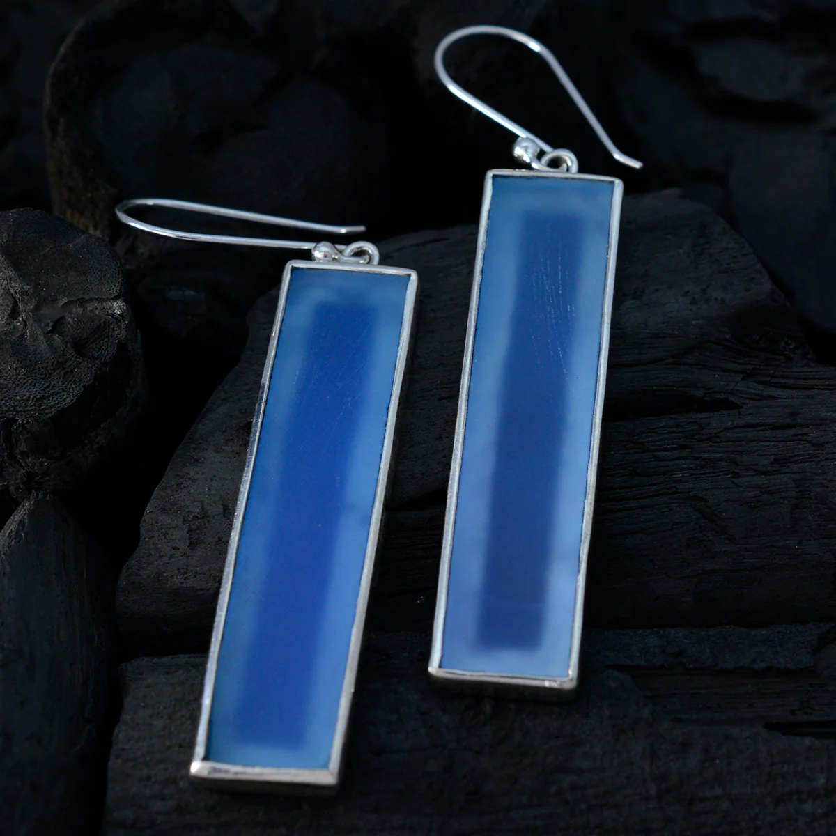 Blue Chalcedony Middle Eastern Nayara Solitaire Dangle Blue 925 Silver Earring - Image 2