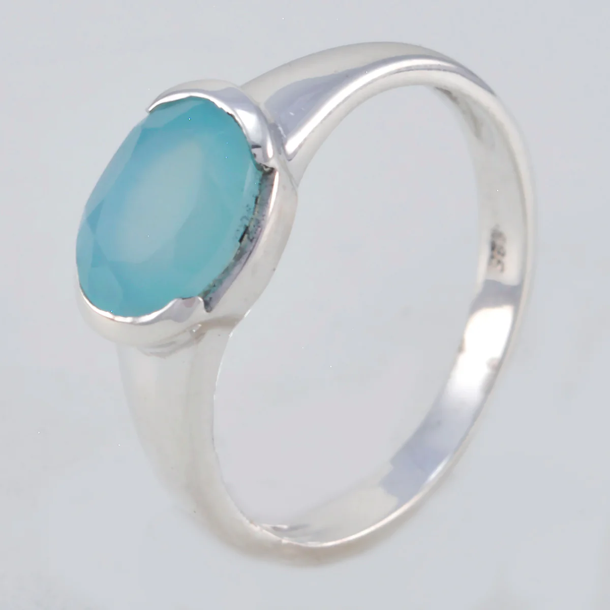 Blue Chalcedony Solitaire American Silver Blue Gemstones Dainty Contemporary Ring Jewellery - Image 2