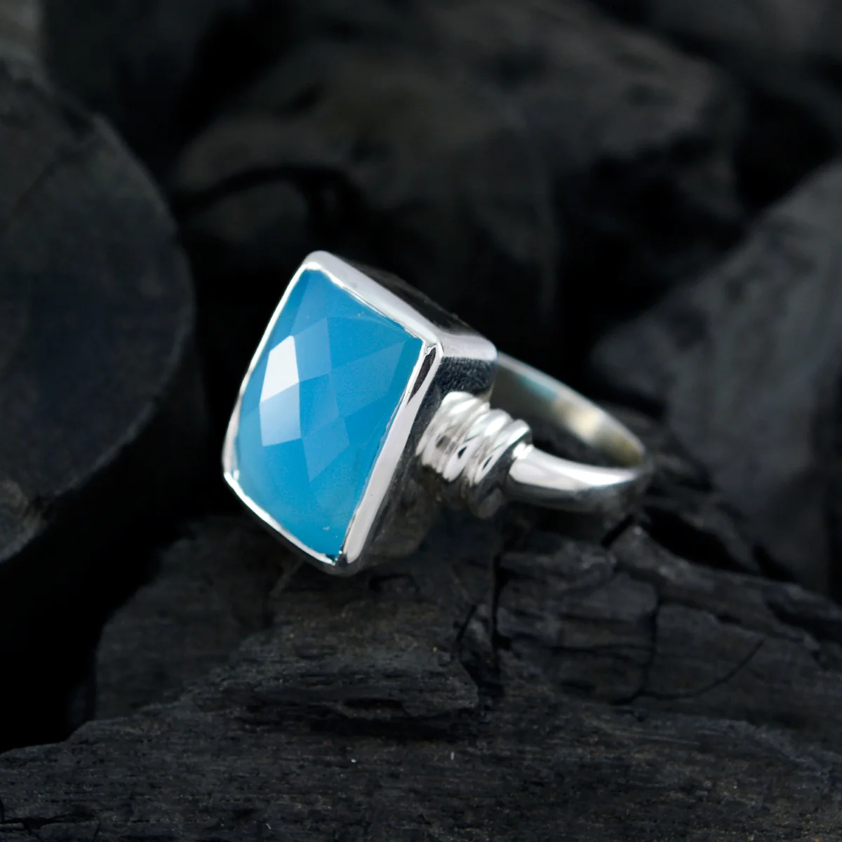 Blue Chalcedony Solitaire Egyptian Silver Blue Gemstones Eye-catching Signet Ring Jewelry - Image 4