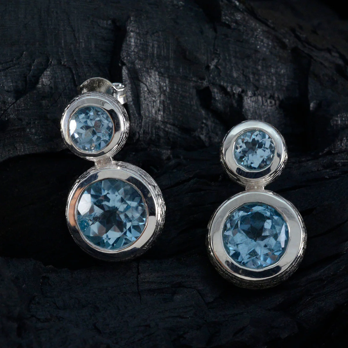 Blue Topaz American Eleanor Toi et Moi Stud Blue 925 Silver Earring - Image 2