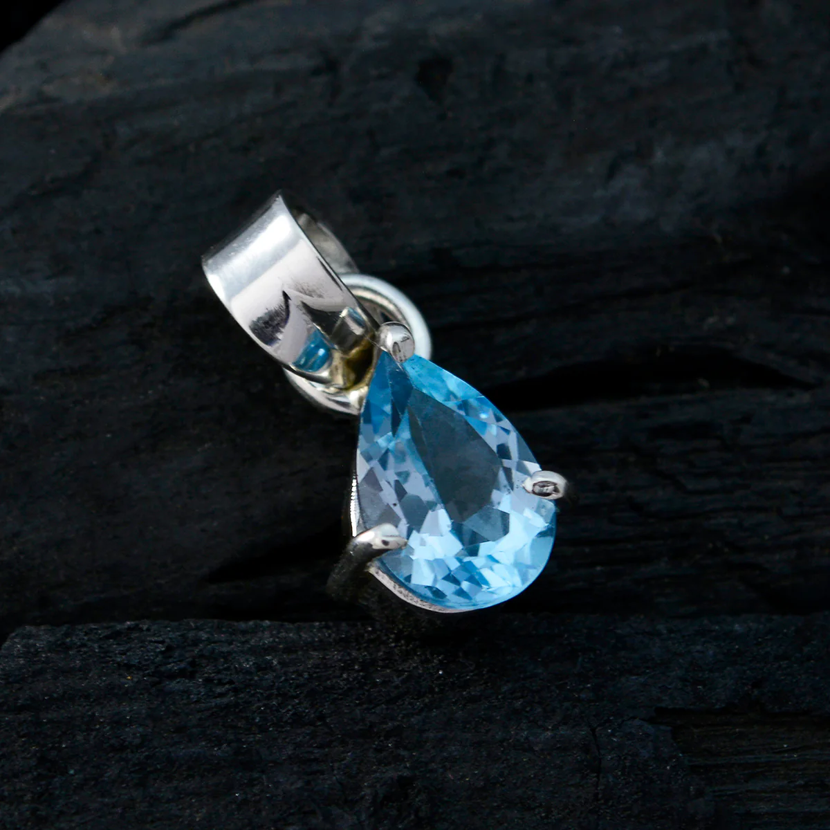 Blue Topaz Delicate Spanish Sterling Silver Solitaire Skylar valentine Blue Pendant Jewellery - Image 4