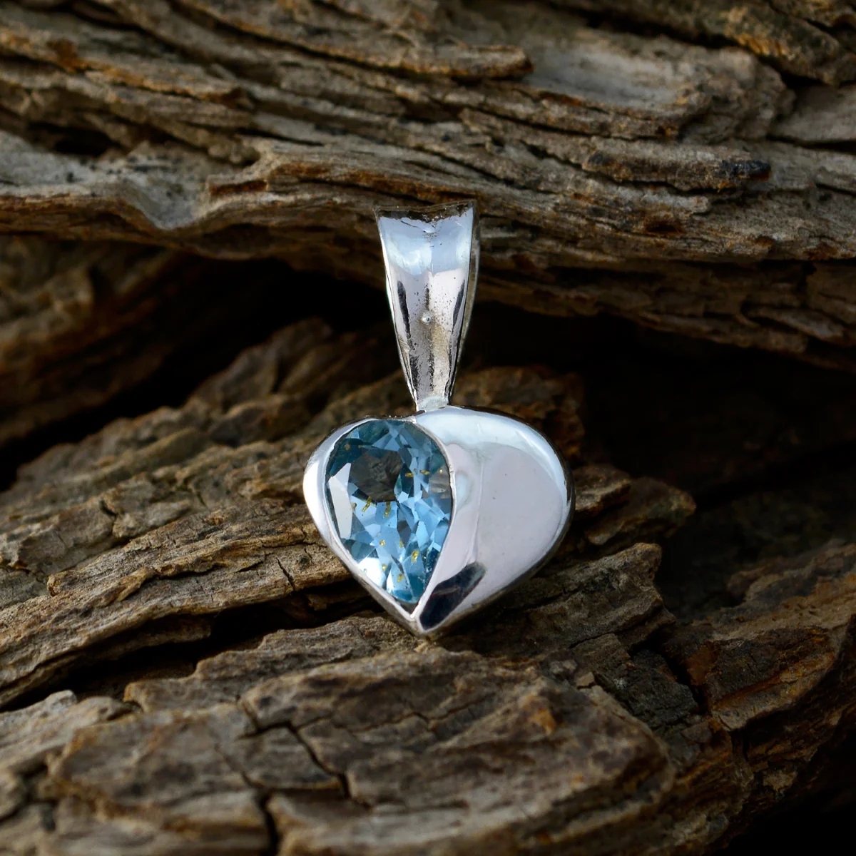 Blue Topaz Elegant Japanese Sterling Silver Solitaire Xiu Love Blue Pendant Jewellery - Image 2