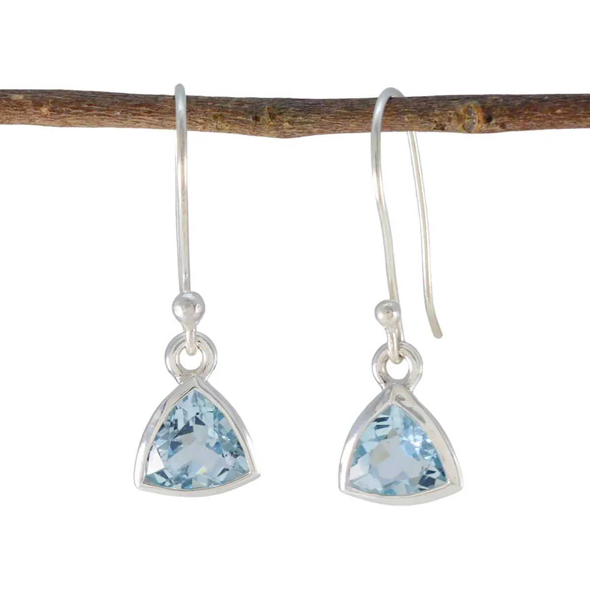 Blue Topaz Russian Aria Solitaire Dangle Blue Silver Earring