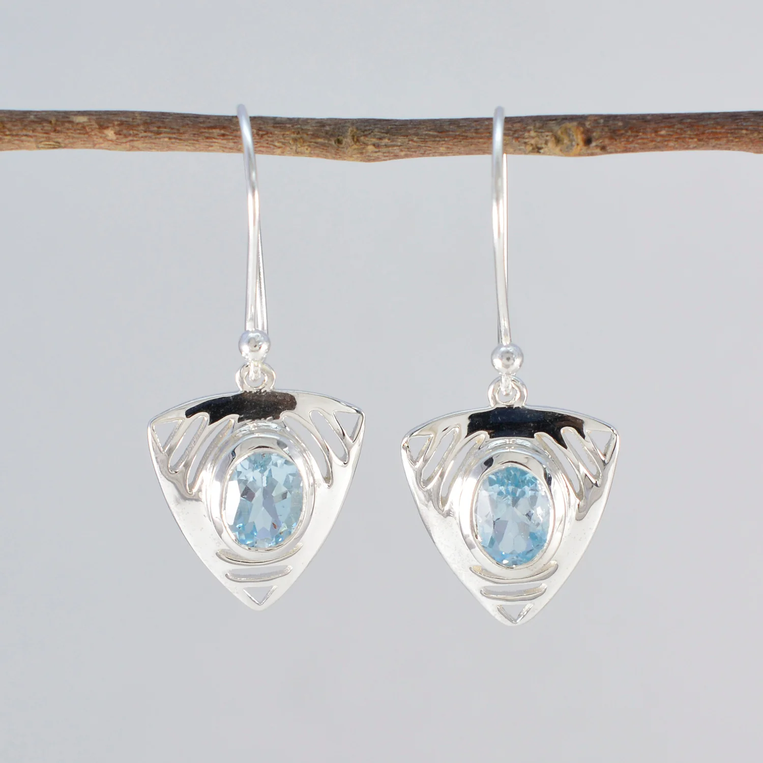 Blue Topaz Russian Fernanda Solitaire Dangle Blue Silver Earring - Image 3