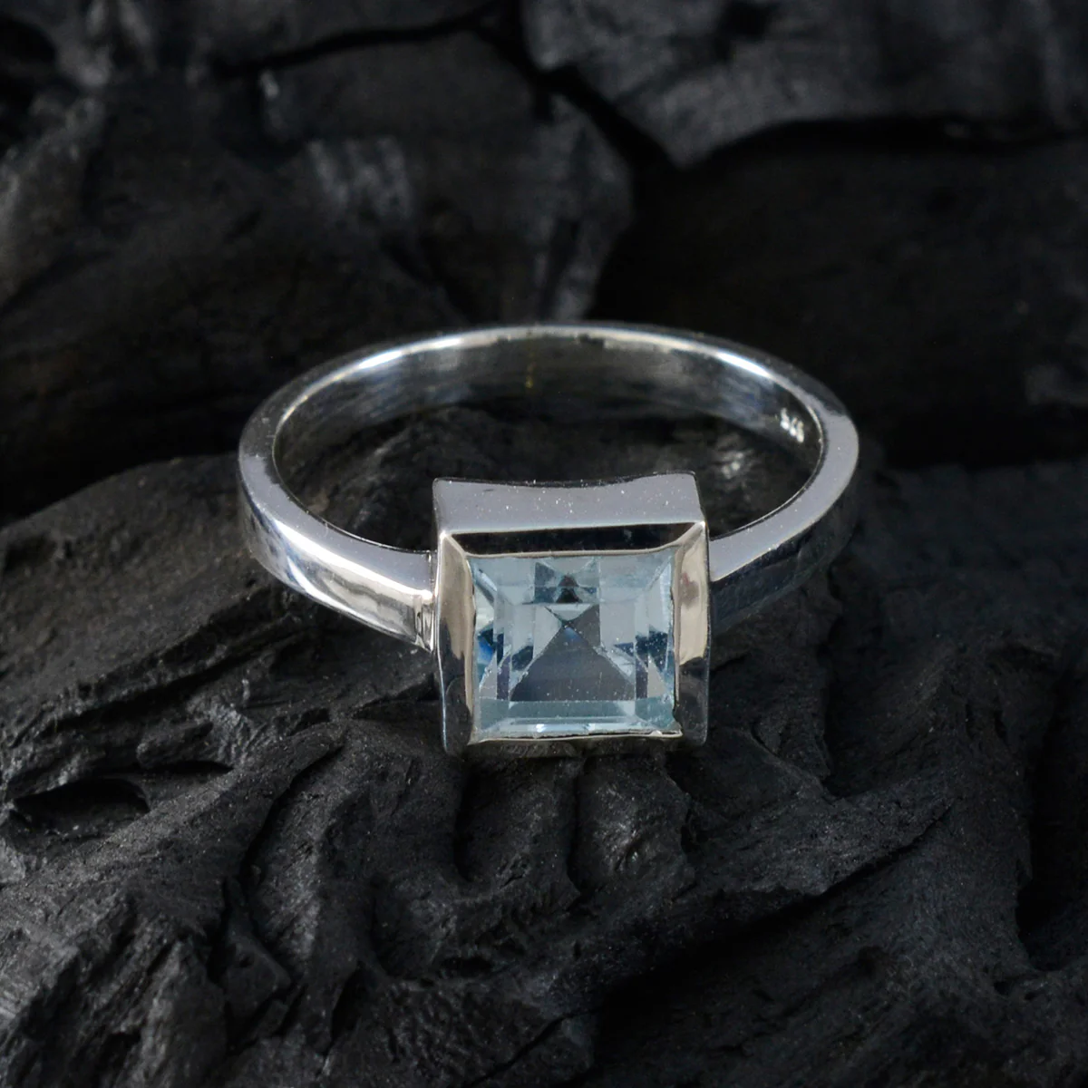Blue Topaz Solitaire African 925 Silver Blue Gemstone Featherlight Artisan Ring Jewelry - Image 4