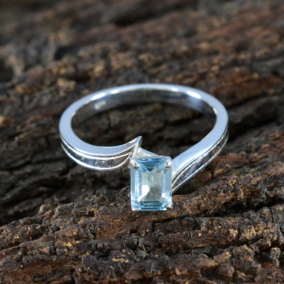 Blue Topaz Solitaire German Sterling Silver Blue Gems Featherlight Artisan Ring Jewelry - Image 3