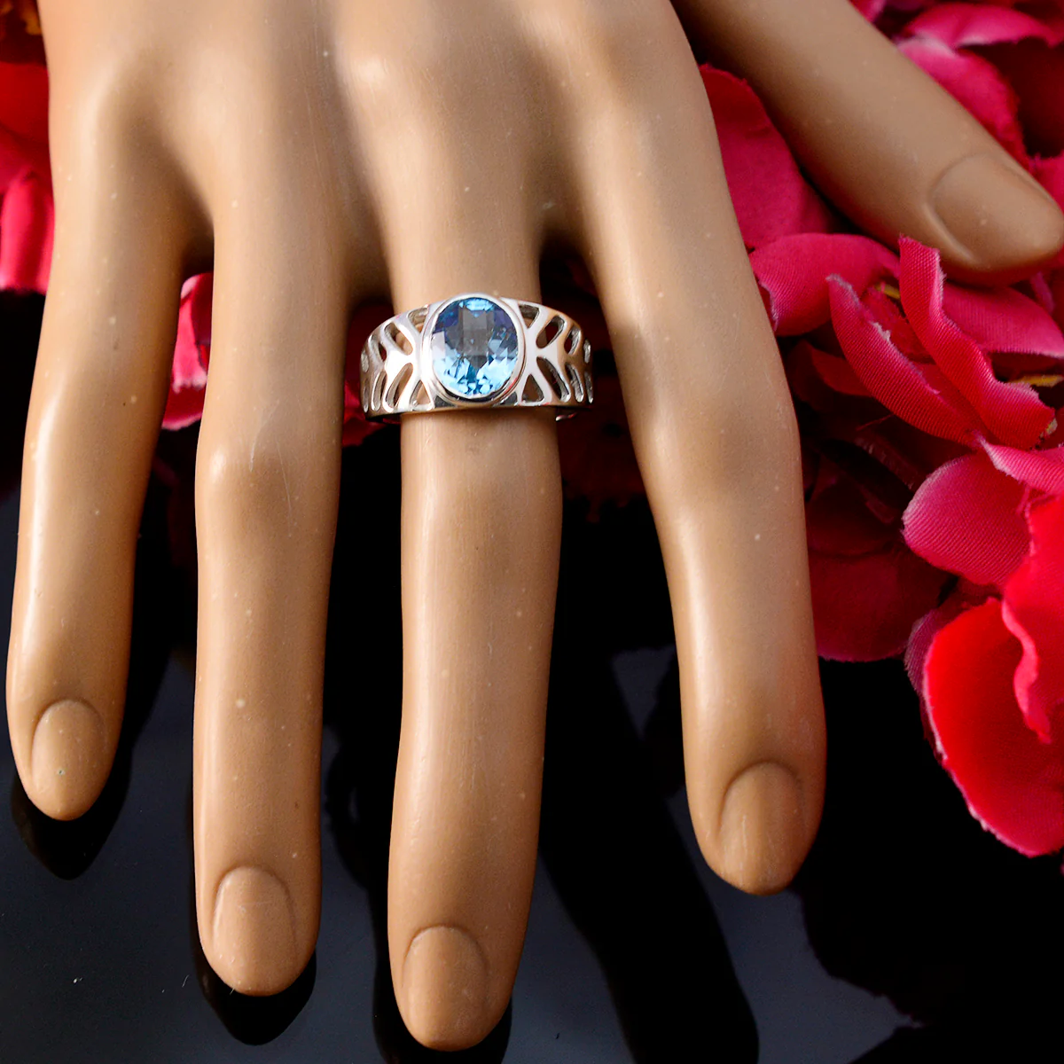 Blue Topaz Solitaire Middle Eastern Sterling Silver Blue Gemstone Slim Rope-Wire Ring Jewellery - Image 5