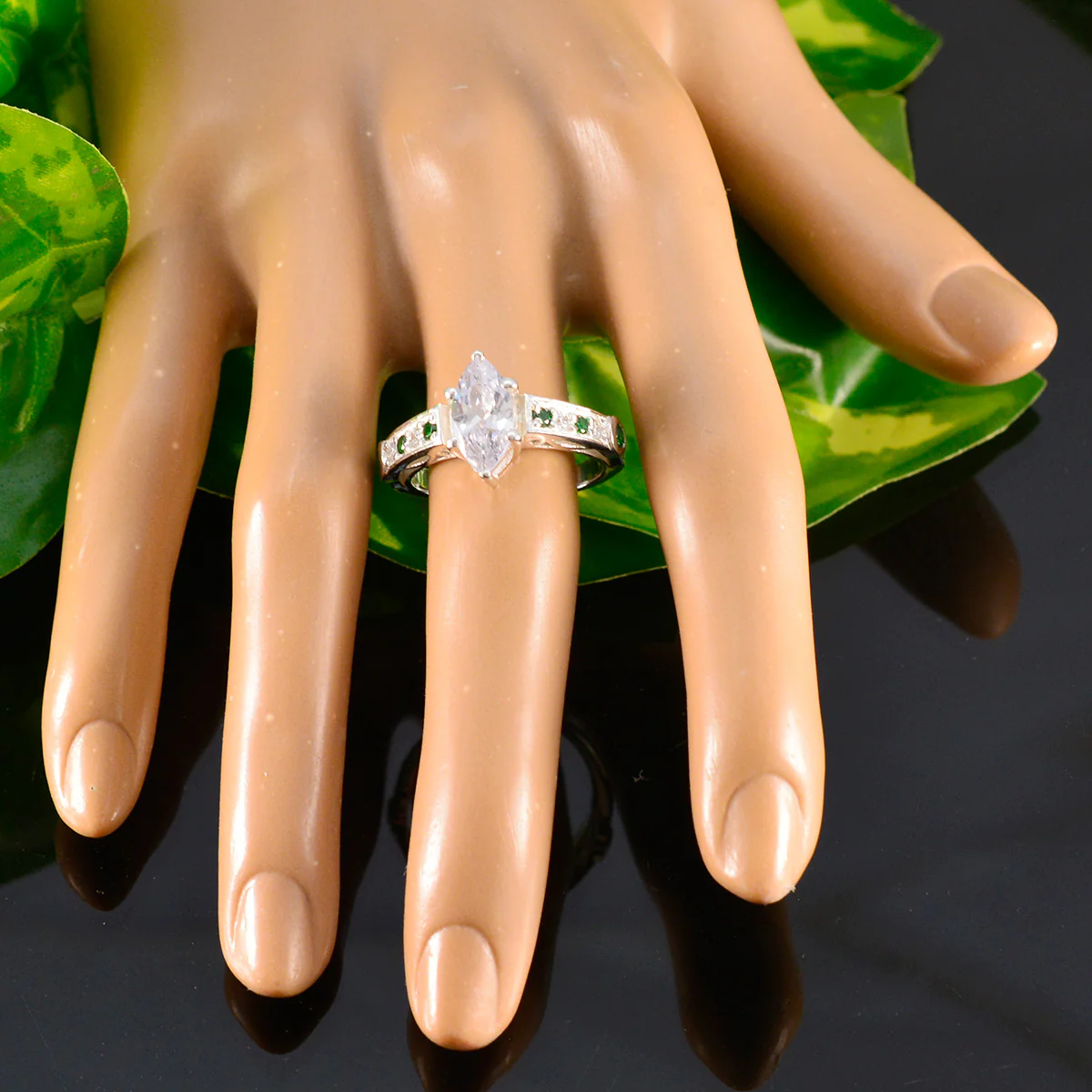 Emerald CZ Halo German 925 Silver Green Gemstone Classic Luxurious Ring Jewellery - Image 5