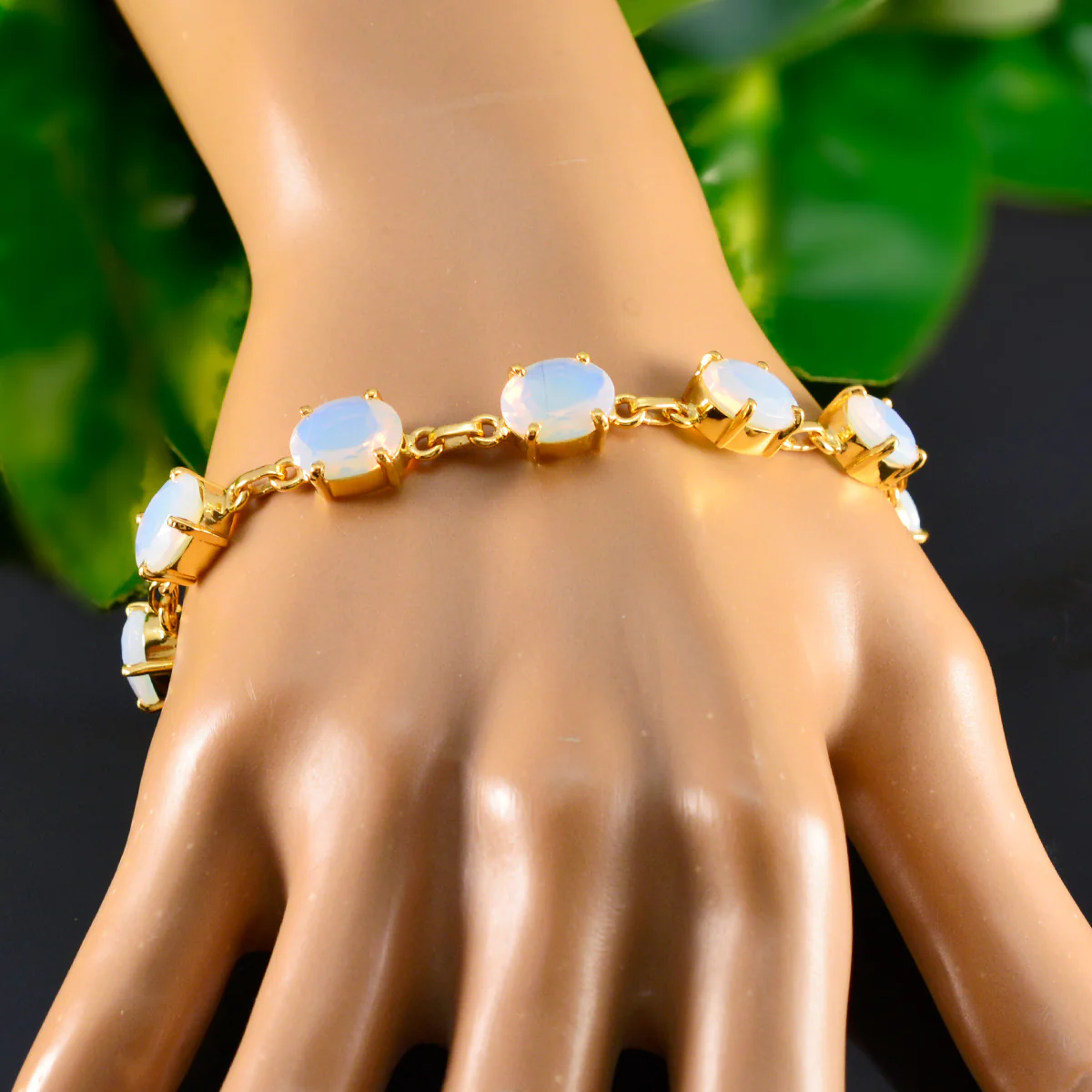 Fire Opal Annual Grammy Awards Slim White Silver Links Bracelet - Image 4