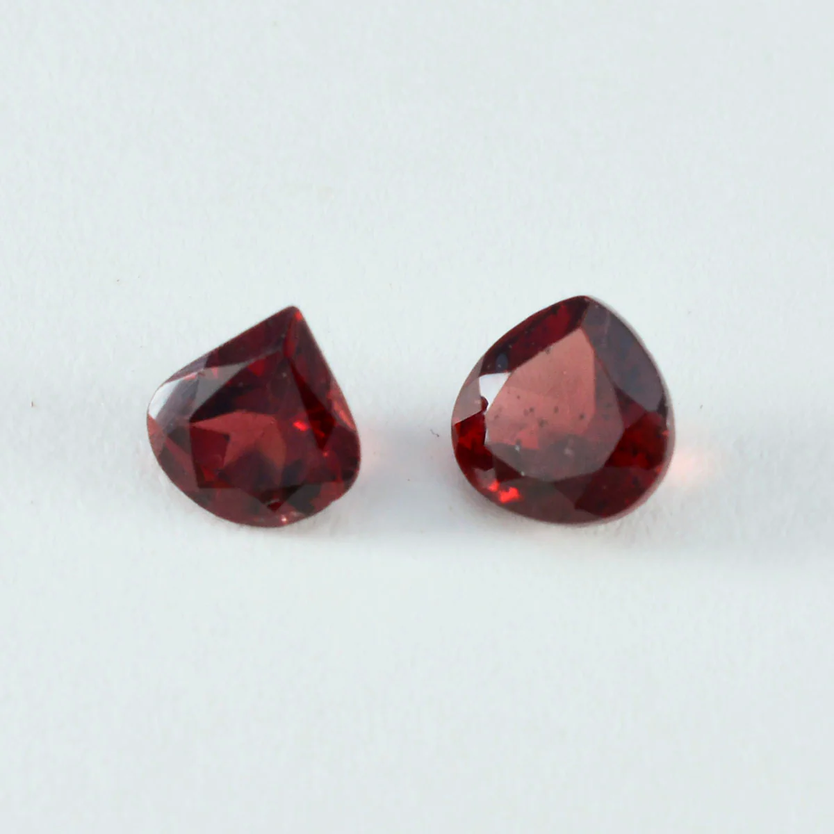 Garnet 10PC Tiny 4x4 MM Heart Faceted Red Brilliant Semi Precious Loose Gemstones