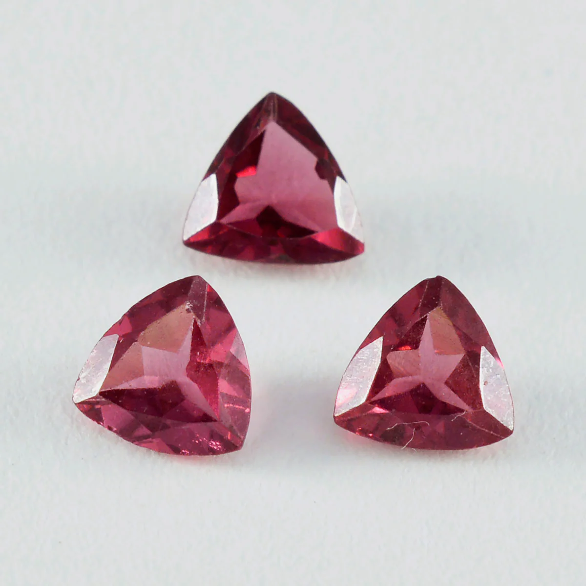 Garnet 1PC Chunky 14x14 MM Triangle Faceted Red Genuine Semi Precious Loose Gems - Image 2