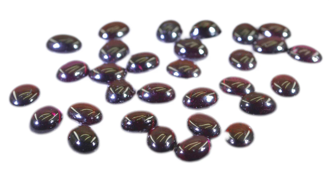 Garnet 1PC Small 6x8 MM Oval Cabochon Red Pure semi Precious Precious Gemstone - Image 3