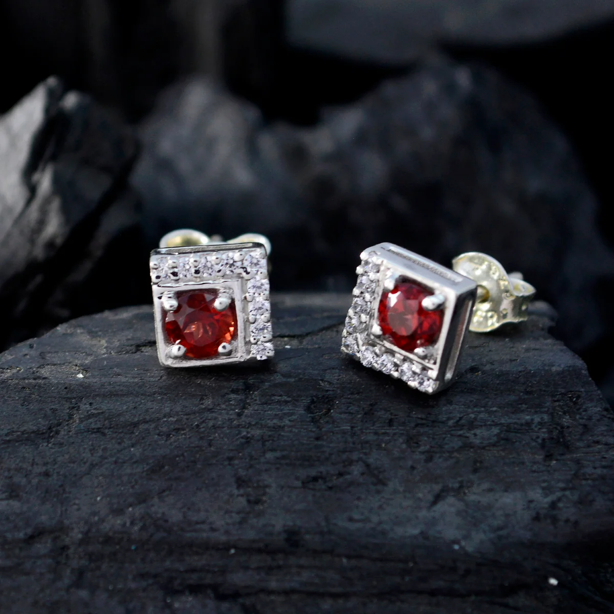 Garnet African Fernanda multiple Stud Red 925 Silver Earring - Image 4