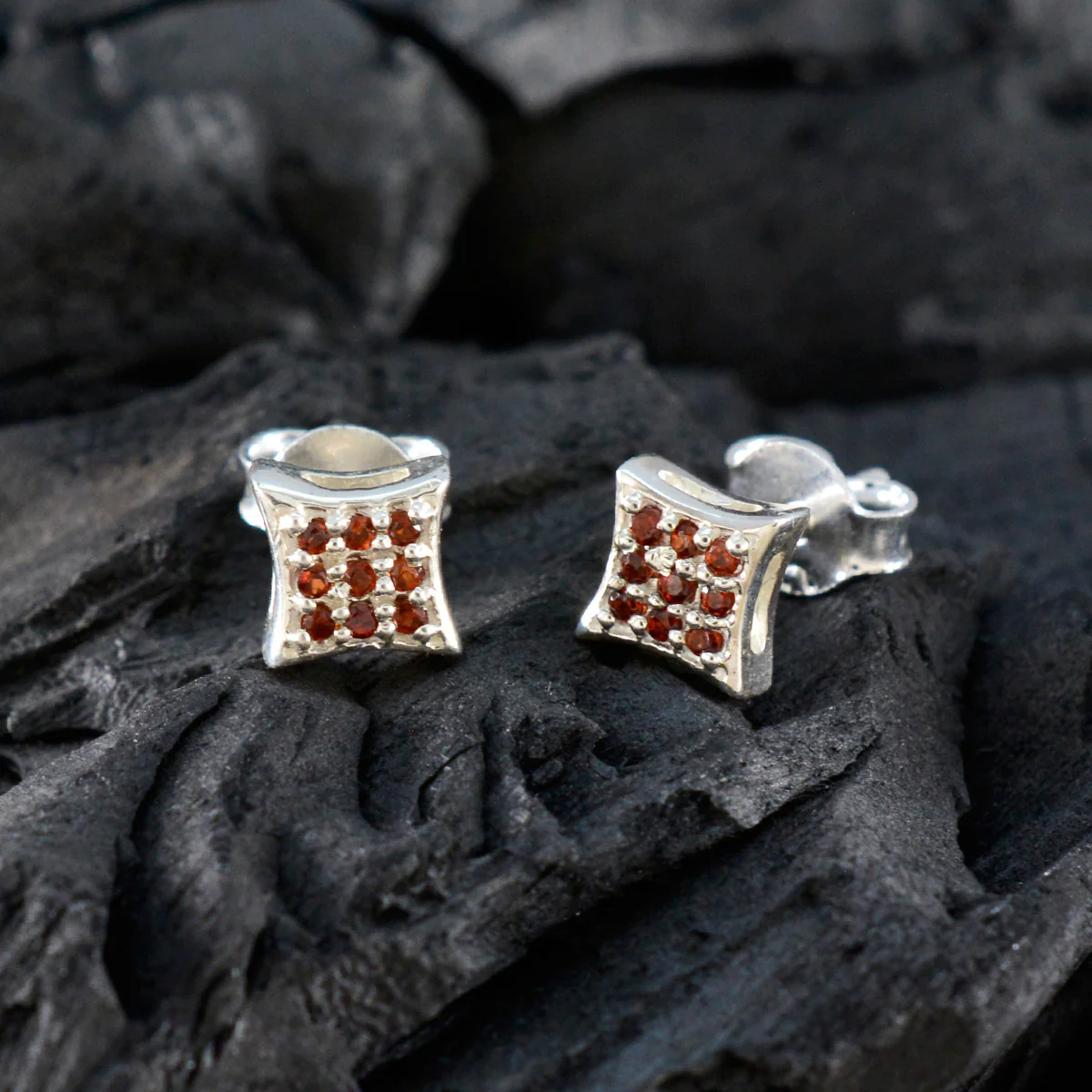 Garnet American Lourdes multiple Stud Red Silver Earring - Image 5