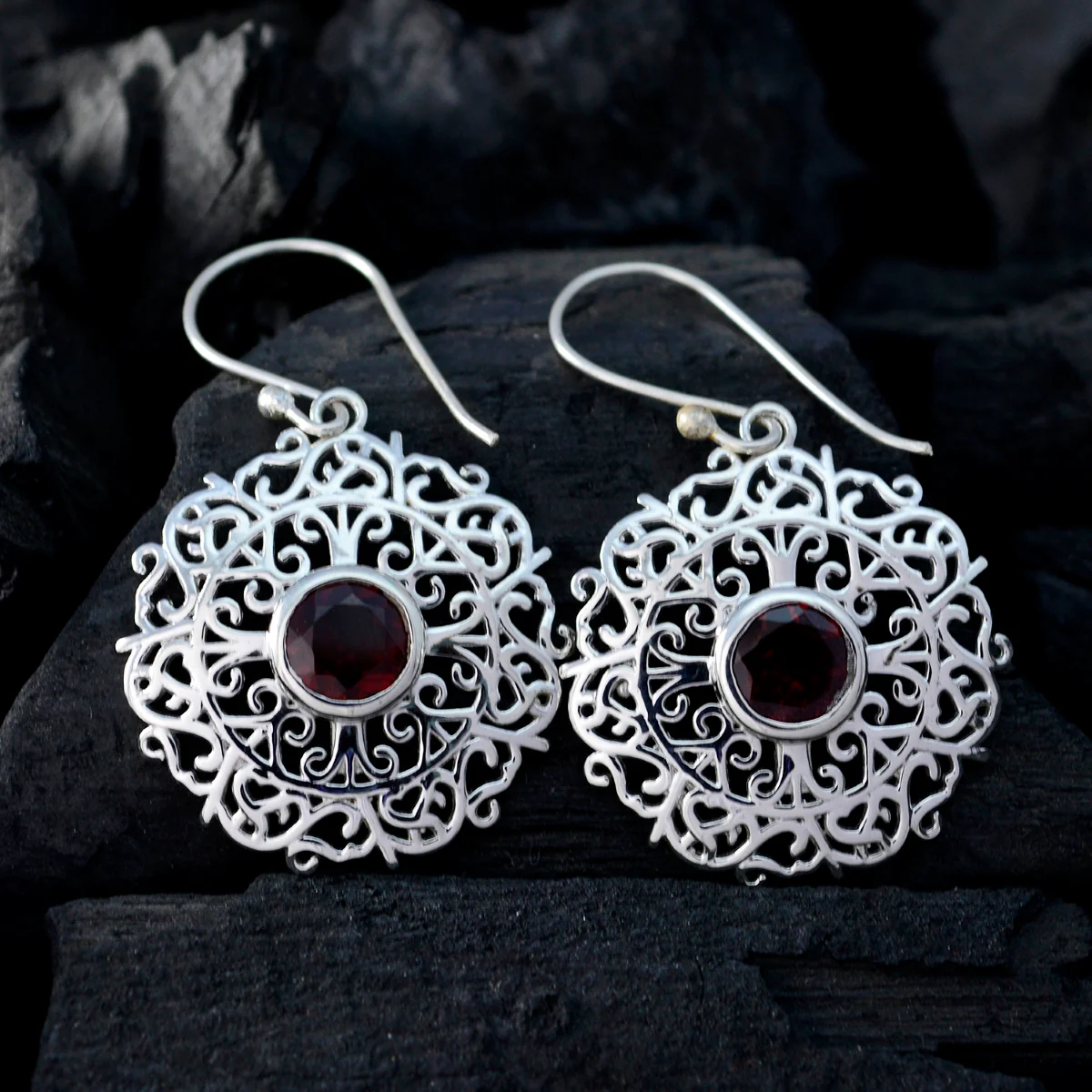 Garnet Australian Maya Solitaire Dangle Red Sterling Silver Earring - Image 2