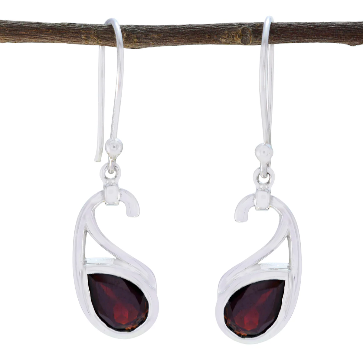 Garnet French Tereza Solitaire Dangle Red Silver Earring