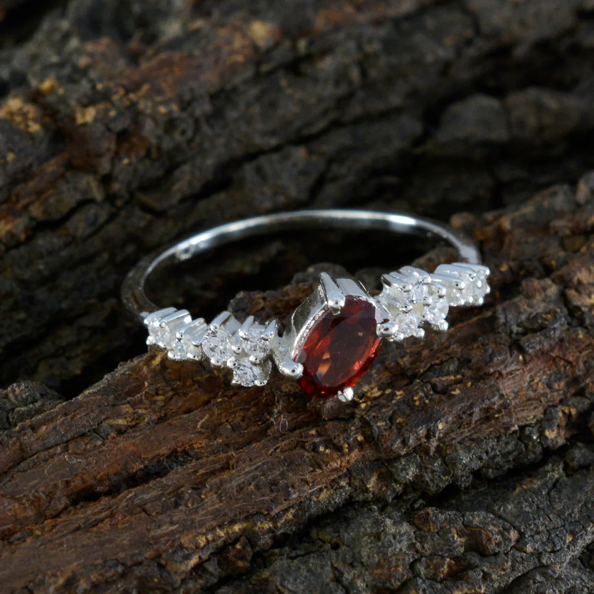 Garnet Halo Korean Silver Red Gemstone Elegant Contemporary Ring Jewellery - Image 3