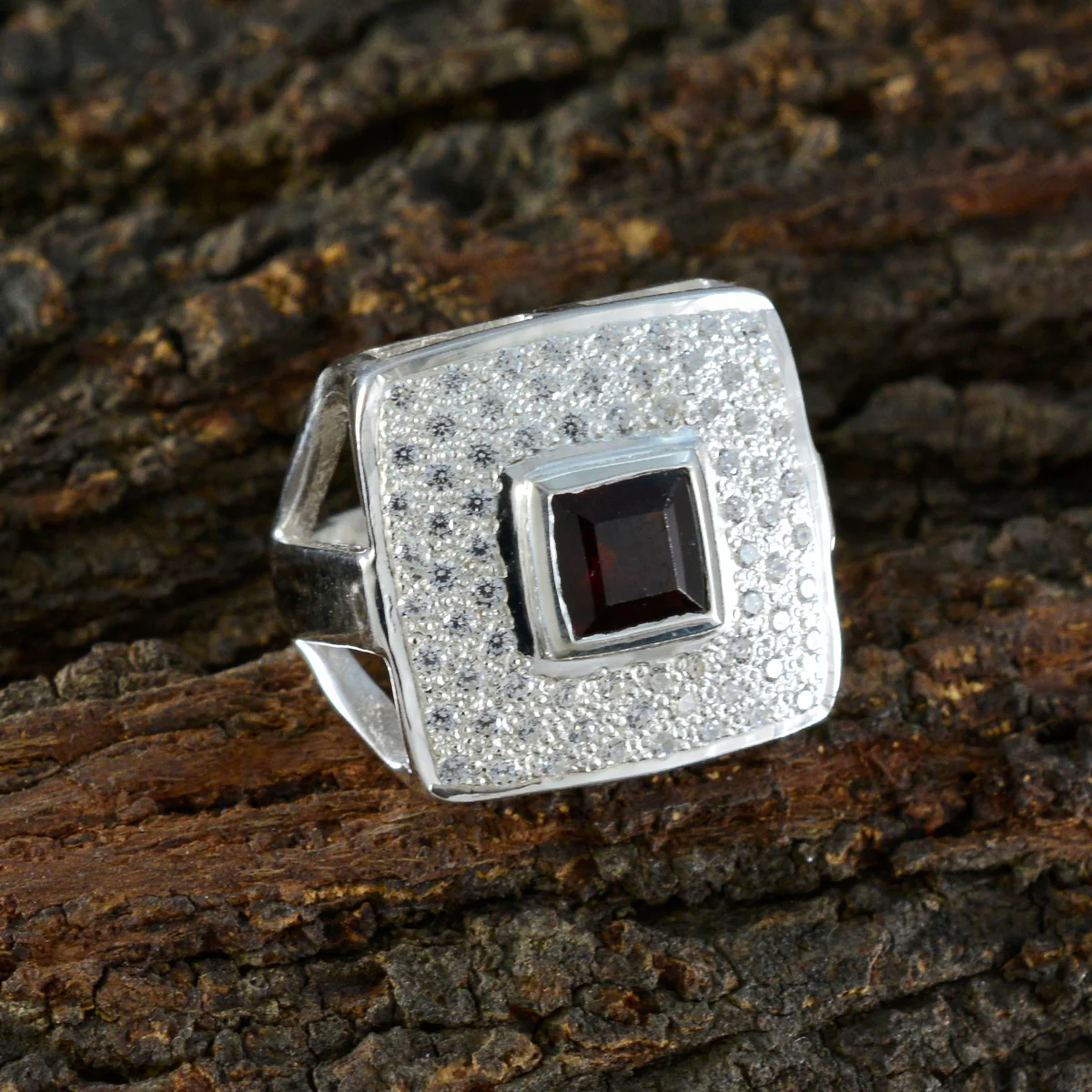 Garnet Halo Moroccan Silver Red Gemstones Versatile Modern Ring Jewellery - Image 3