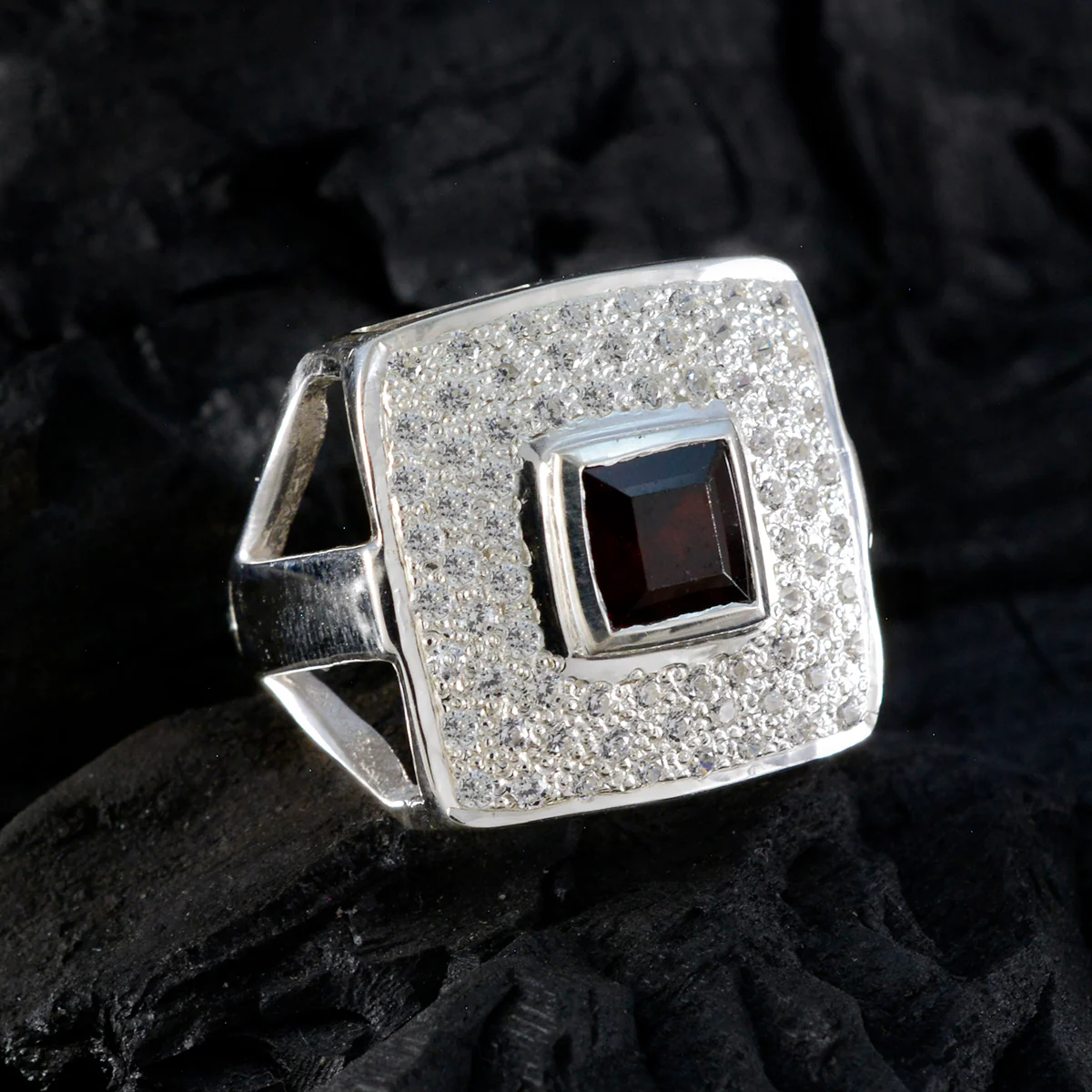 Garnet Halo Moroccan Silver Red Gemstones Versatile Modern Ring Jewellery - Image 4