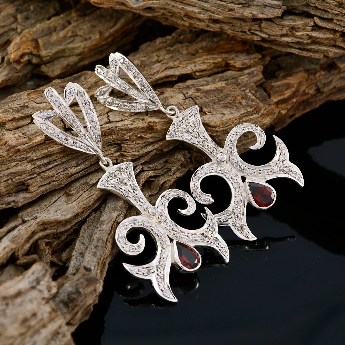 Garnet Indian Zara multiple Stud Red Silver Earring - Image 2
