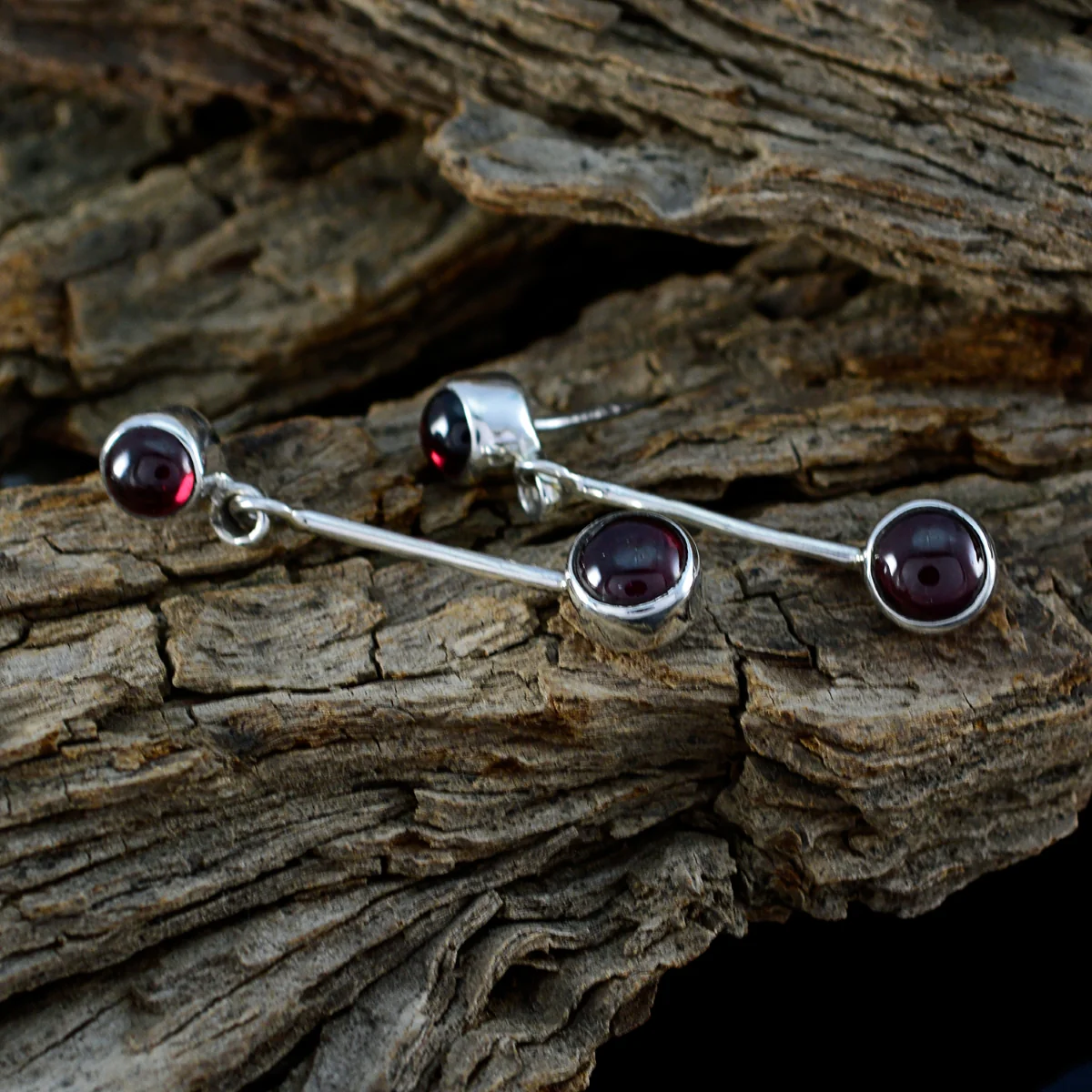 Garnet Japanese Rosa multiple Stud Red Silver Earring - Image 3