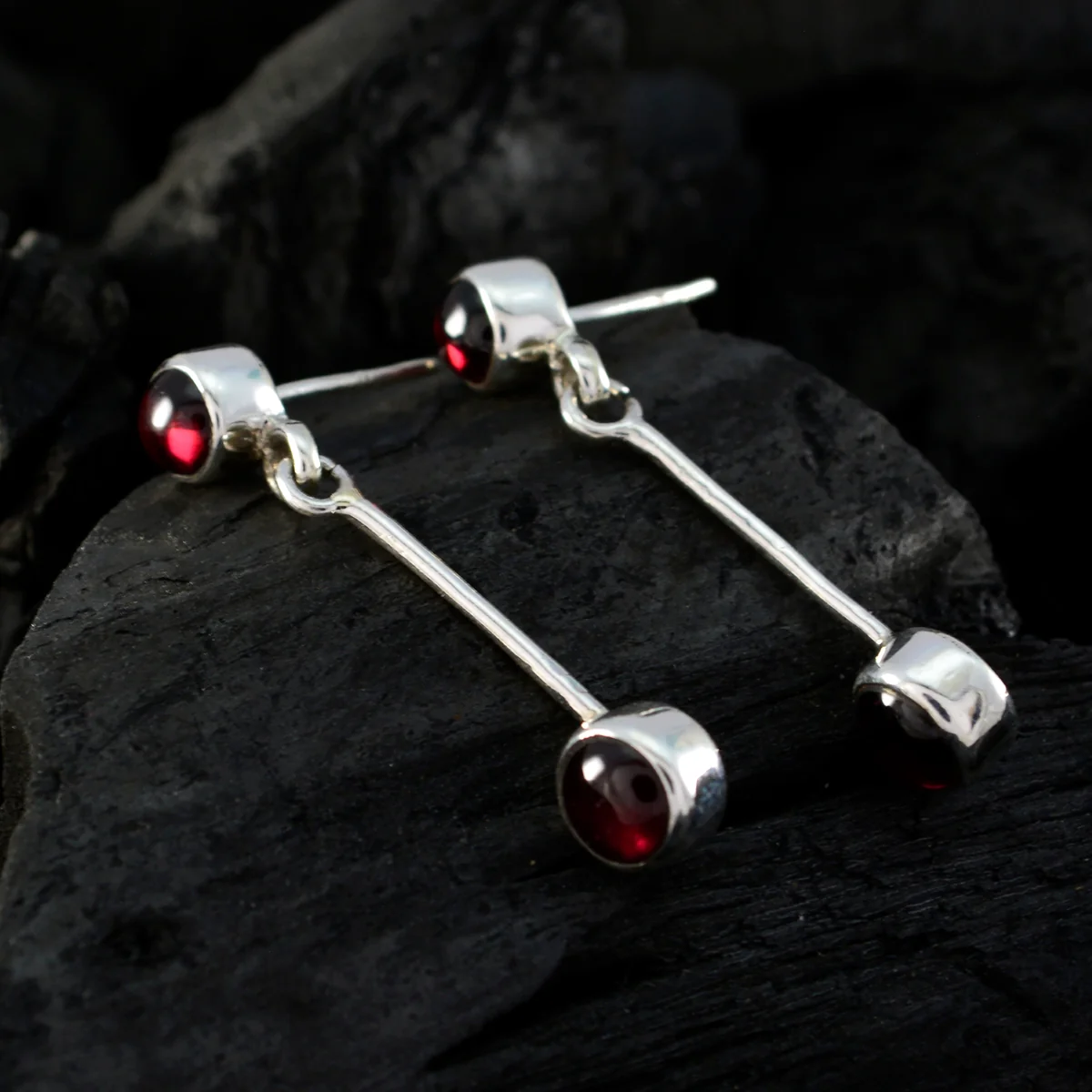 Garnet Japanese Rosa multiple Stud Red Silver Earring - Image 4