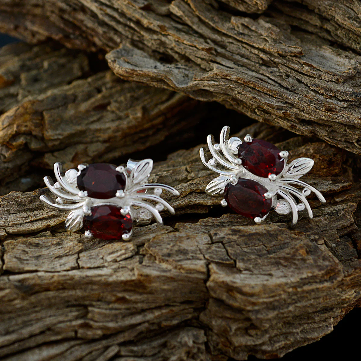Garnet Latin American Lea multiple Stud Red 925 Silver Earring - Image 3