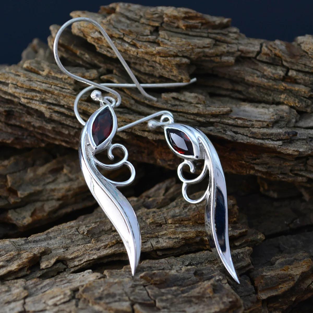 Garnet Middle Eastern Savannah Solitaire Dangle Red Sterling Silver Earring - Image 3