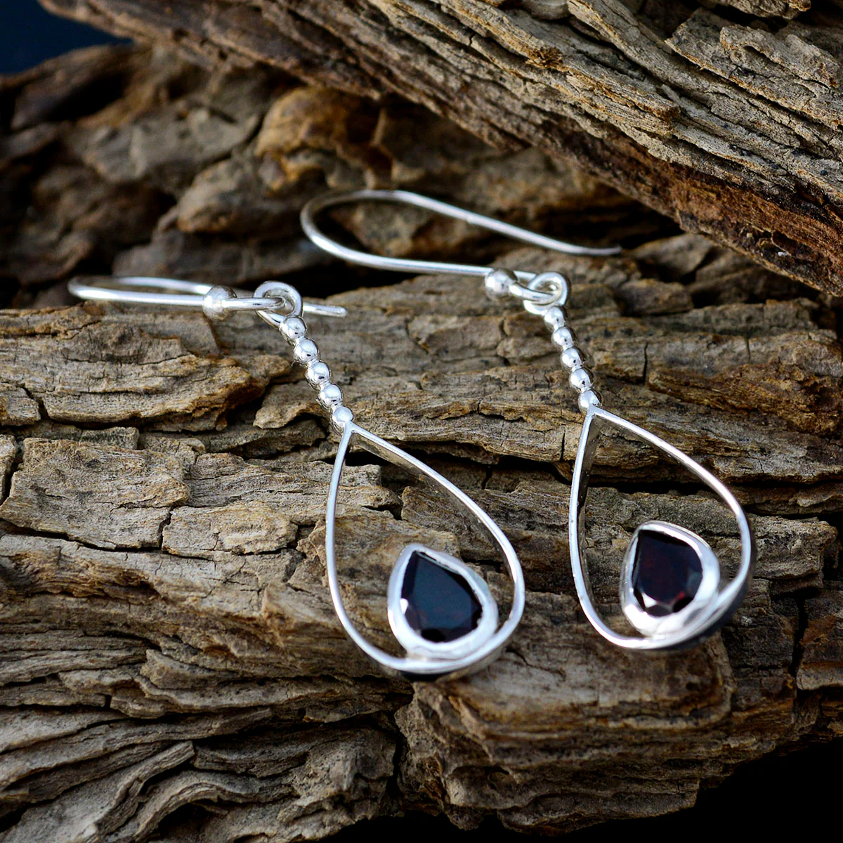 Garnet Moroccan Nora Solitaire Dangle Red 92.5 Silver Earring - Image 3