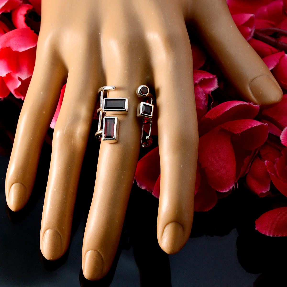 Garnet quarter African Silver Red Gemstone Mid-weight Signet Ring Jewelry - Image 5