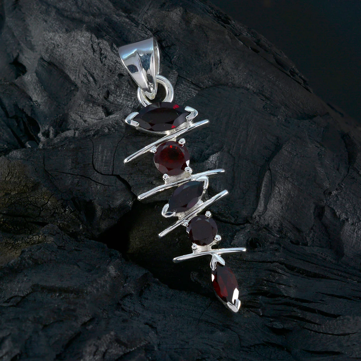 Garnet Slim Moroccan Silver Penta Bruna Signet Red Pendant Jewelry - Image 4