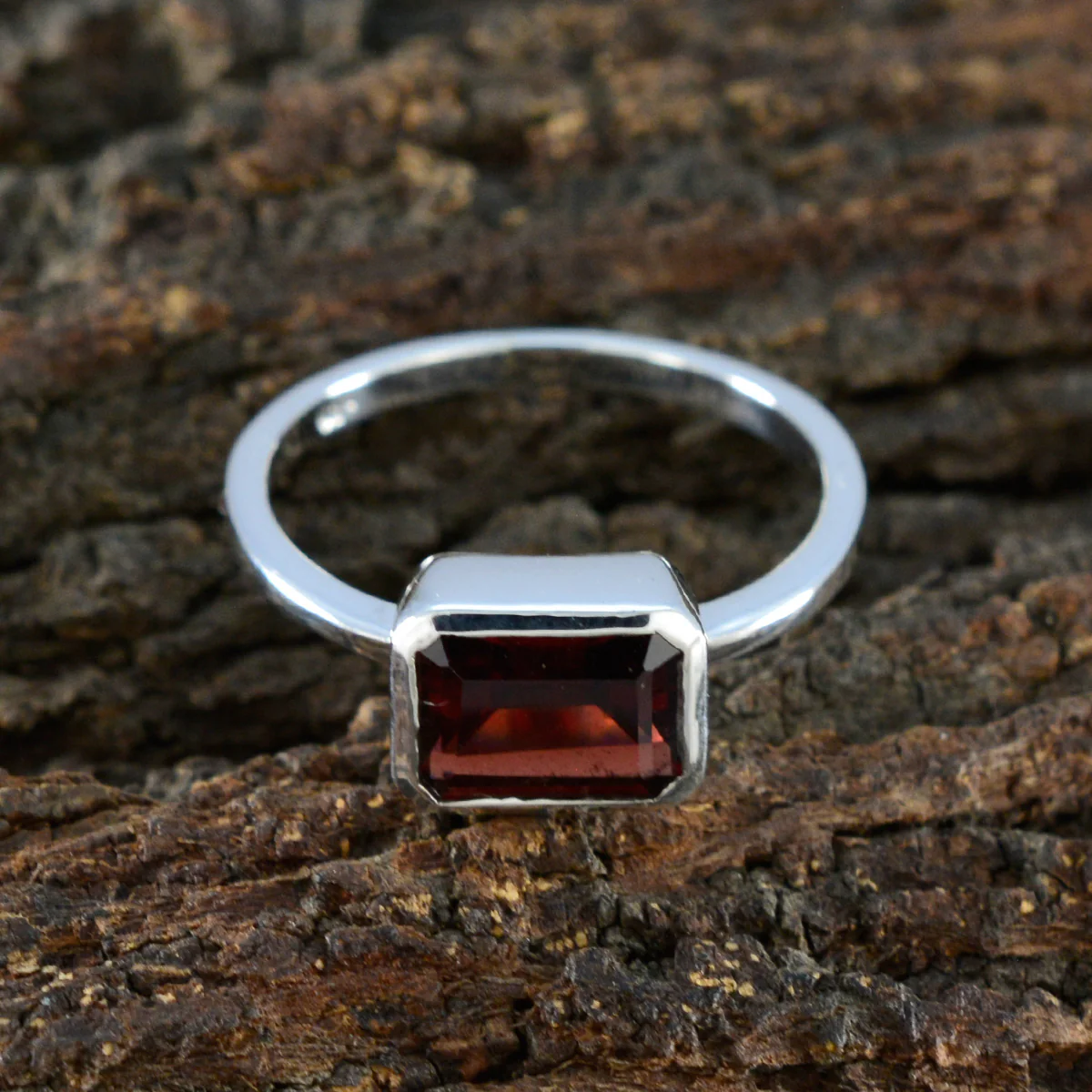 Garnet Solitaire American 925 Silver Red Gemstones Dainty Contemporary Ring Jewellery - Image 3