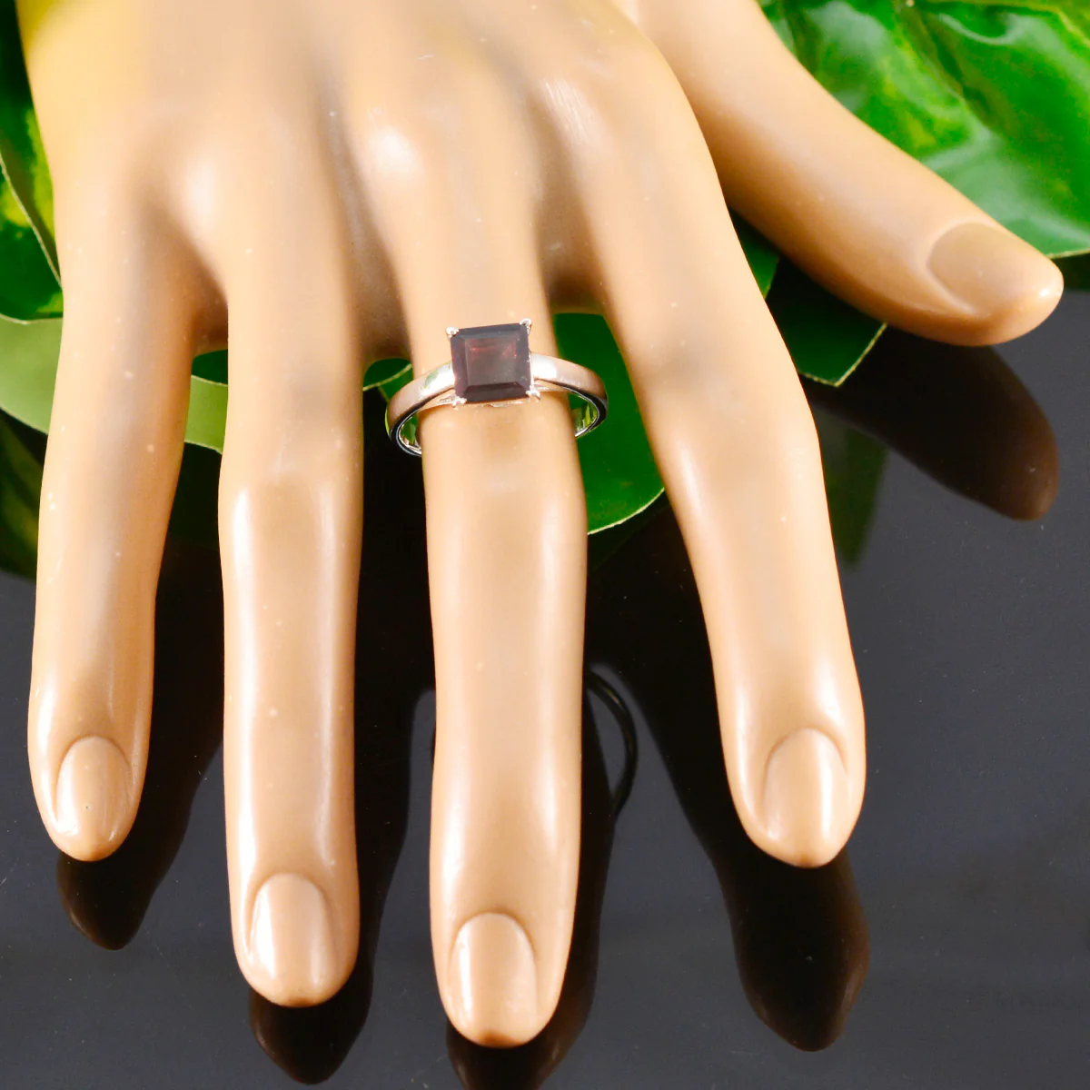 Garnet Solitaire Egyptian Silver Red Gems Featherlight Boho Ring Jewellery - Image 5
