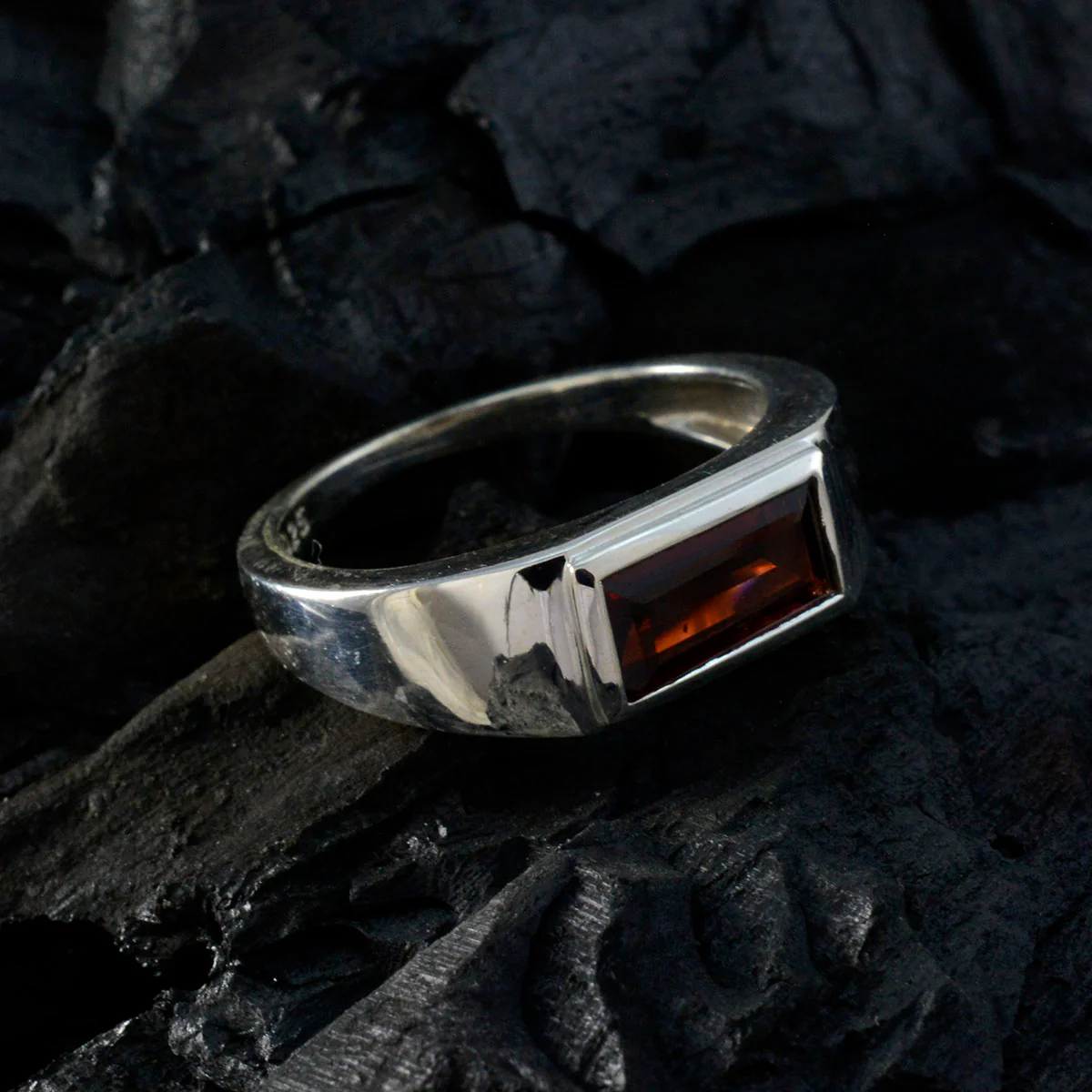 Garnet Solitaire German 925 Sterling Silver Red Gems Tiny Artisan Ring Jewellery - Image 4