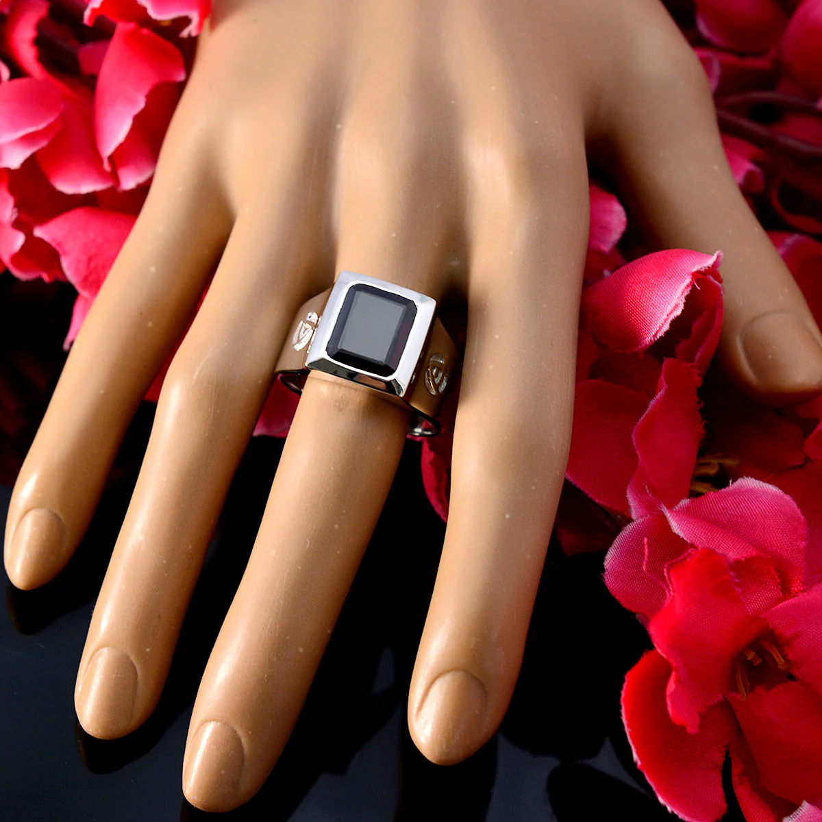 Garnet Solitaire Indian 92.5 Silver Red Gemstone Essential Armor Ring Jewelry - Image 5