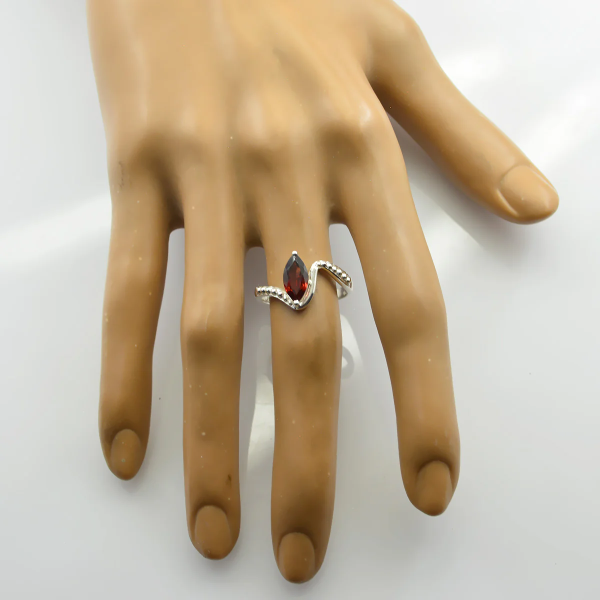 Garnet Solitaire Japanese Sterling Silver Red Gemstones Whisper-thin Contemporary Ring Jewellery - Image 2
