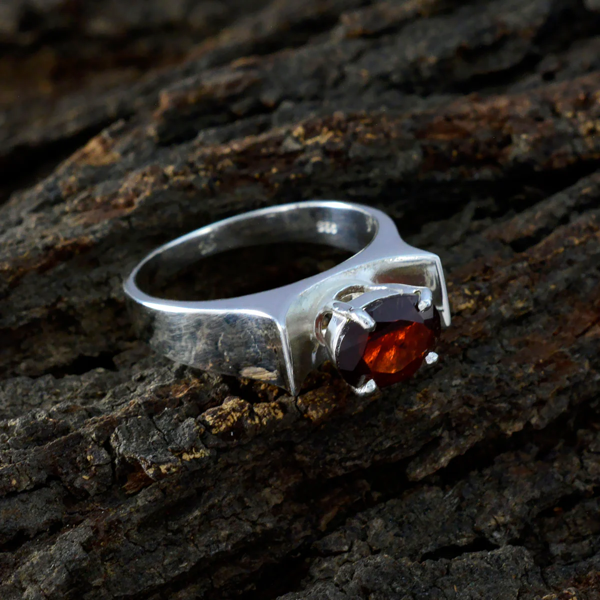 Garnet Solitaire Moroccan Sterling Silver Red Gems Eye-catching Engagement Ring Jewellery - Image 3